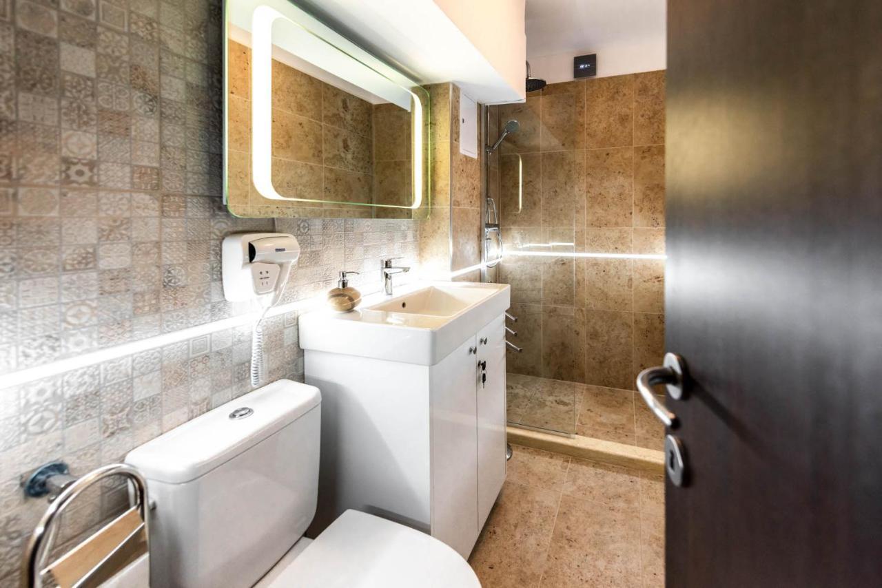 La Nueve Suite Braşov Buitenkant foto